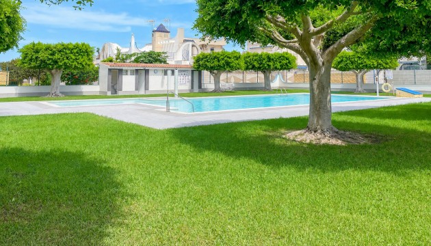 Videresalg - Rekkehus - Torrevieja - La Siesta - El Salado -  Torreta