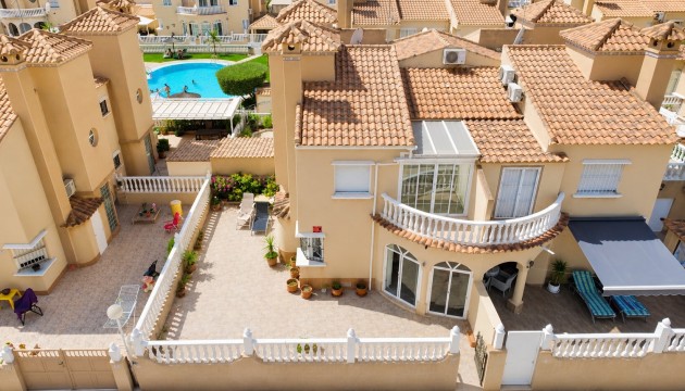 Resale - Townhouse - Orihuela Costa - Playa Flamenca
