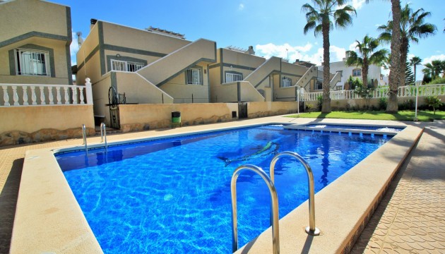 Перепродажа - Квартира - Orihuela Costa - Villamartín