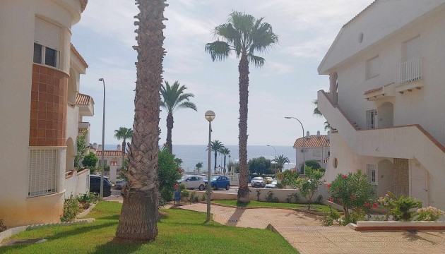 Resale - Apartment - Orihuela Costa - Cabo Roig