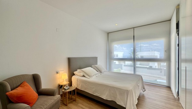 Reventa - Chalet Independiente - San Miguel de Salinas - Bellavista