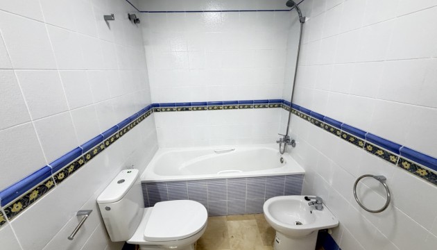 Resale - Bungalow - Orihuela Costa - Rioja
