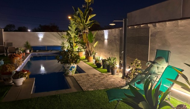 Odsprzedaż - Detached Villa - Torrevieja - La Siesta - El Salado -  Torreta