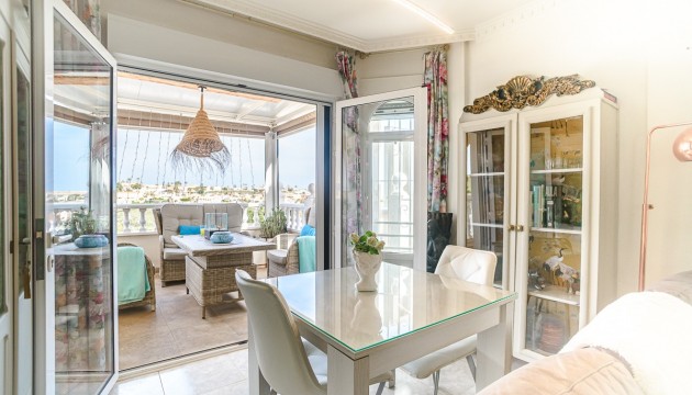 Begagnad - House - La Marina
