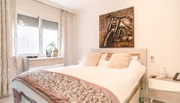 Begagnad - House - La Marina