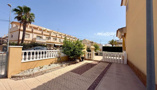 Resale - Detached Villa - Orihuela Costa - Villamartín