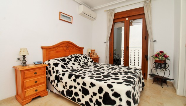 Перепродажа - Квартира - Orihuela Costa - Villamartín