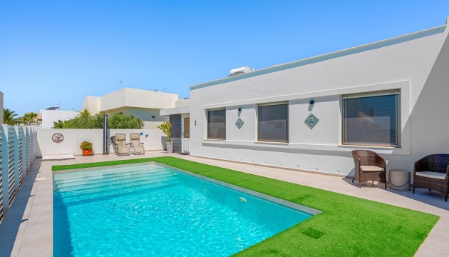 Wiederverkauf - Detached Villa - La Marina