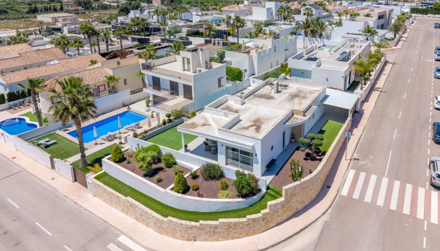 Wiederverkauf - Detached Villa - La Marina