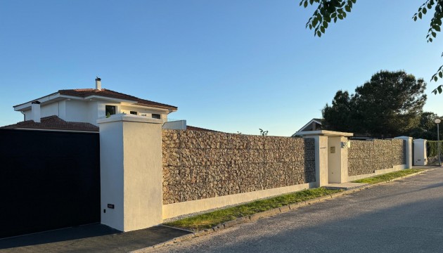 Перепродажа - отдельная вилла - Valdemorillo - Mojadillas - Parque de las Infantas - El Paraiso