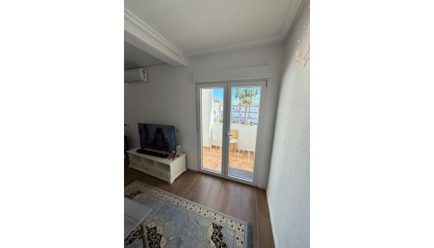 Resale - Apartment - Orihuela Costa - Punta Prima