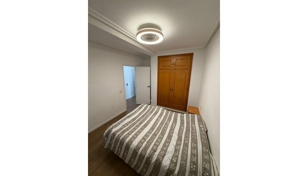 Resale - Apartment - Orihuela Costa - Punta Prima