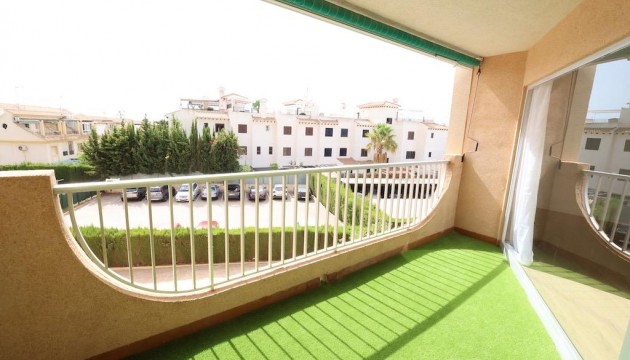 Wiederverkauf - Apartment - Orihuela Costa - La Zenia