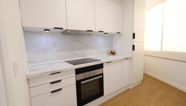 Wiederverkauf - Apartment - Orihuela Costa - La Zenia