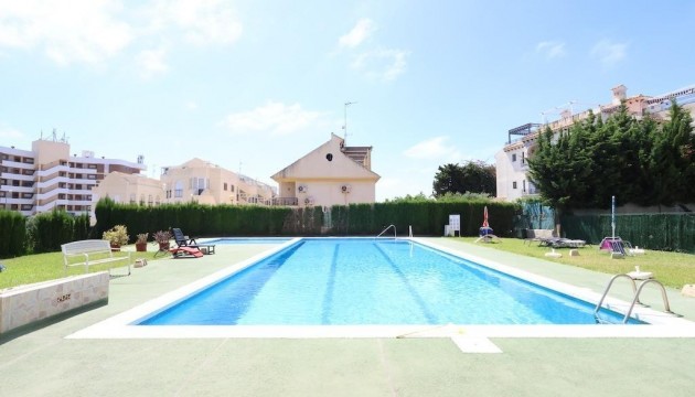 Wiederverkauf - Apartment - Orihuela Costa - La Zenia