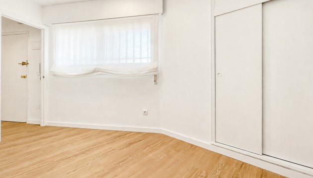 Resale - Apartment - Orihuela Costa - Cabo Roig