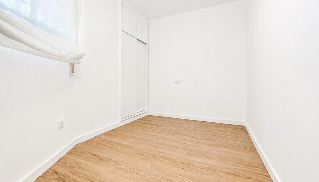 Resale - Apartment - Orihuela Costa - Cabo Roig