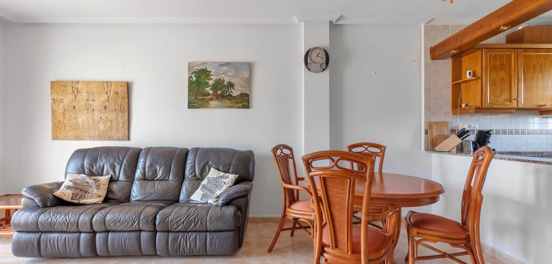 Apartment in Villamartin - Image 4