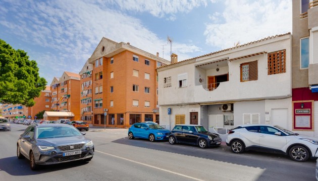 Wiederverkauf - Bungalow - Torrevieja - El Acequión - Los Náufragos