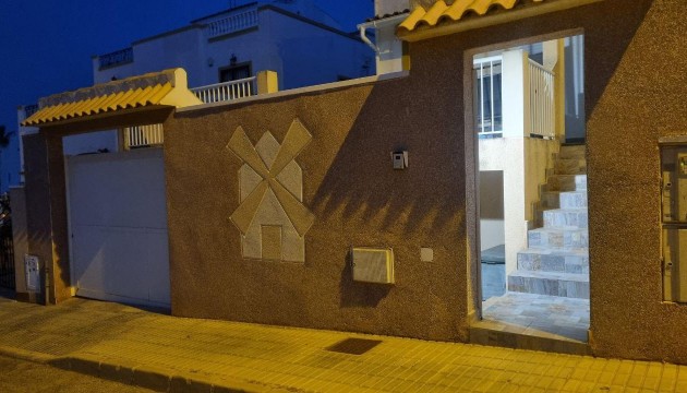 Wiederverkauf - Detached Villa - Orihuela Costa - Los Altos