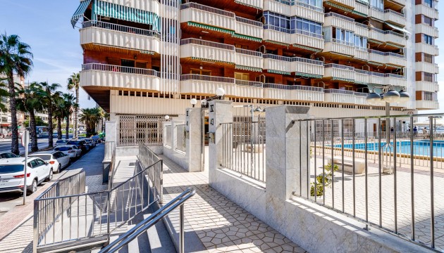 Reventa - Apartamento - Torrevieja - El Acequión - Los Náufragos