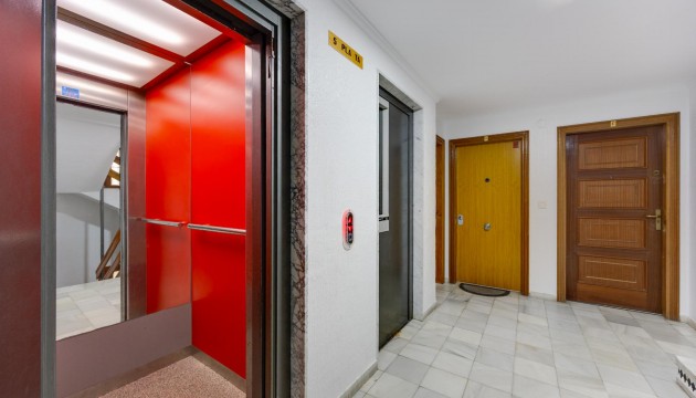 Reventa - Apartamento - Torrevieja - El Acequión - Los Náufragos