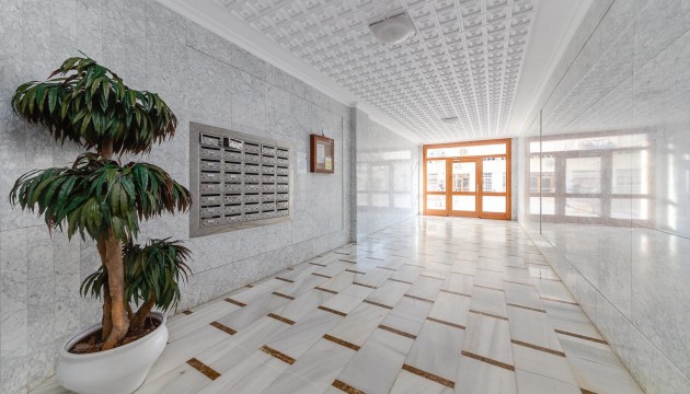 Reventa - Apartamento - Torrevieja - El Acequión - Los Náufragos
