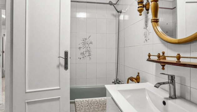 Wiederverkauf - Apartment - Torrevieja - Playa de los Locos