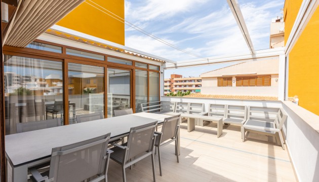 Wiederverkauf - Apartment - Torrevieja - Punta Prima