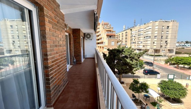 Wiederverkauf - Apartment - Torrevieja - Punta Prima