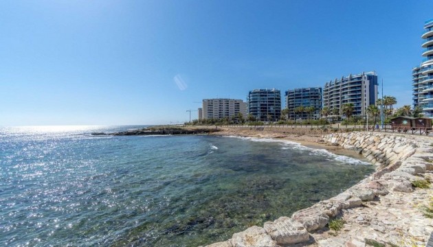 Wiederverkauf - Apartment - Torrevieja - Punta Prima