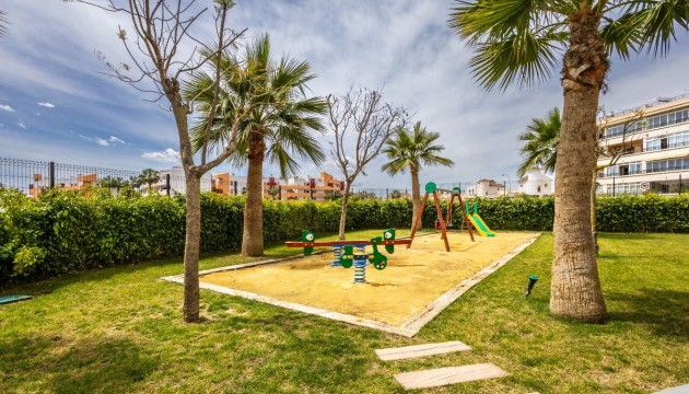 Odsprzedaż - Apartment - Orihuela Costa - Playa Flamenca