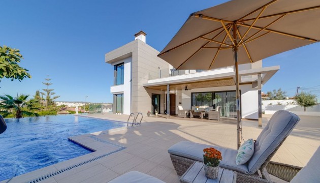 Odsprzedaż - Detached Villa - Los Balcones - Los Balcones - Los Altos del Edén