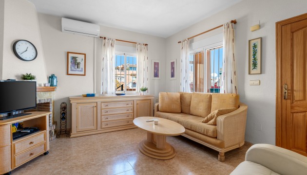 Odsprzedaż - Bungalow - Orihuela Costa - Lomas de Cabo Roig