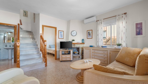 Odsprzedaż - Bungalow - Orihuela Costa - Lomas de Cabo Roig