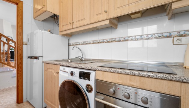 Odsprzedaż - Bungalow - Orihuela Costa - Lomas de Cabo Roig