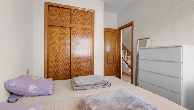 Odsprzedaż - Bungalow - Orihuela Costa - Lomas de Cabo Roig