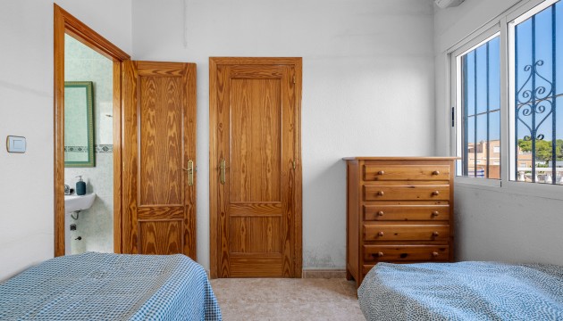 Odsprzedaż - Bungalow - Orihuela Costa - Lomas de Cabo Roig
