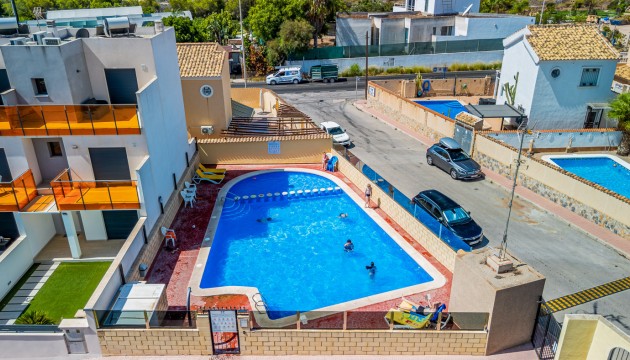 Odsprzedaż - Bungalow - Orihuela Costa - Lomas de Cabo Roig