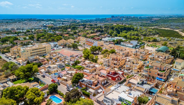 Odsprzedaż - Bungalow - Orihuela Costa - Lomas de Cabo Roig