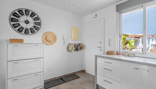 Odsprzedaż - Bungalow - Orihuela Costa - Punta Prima