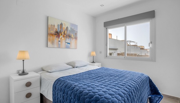 Odsprzedaż - Bungalow - Orihuela Costa - Punta Prima