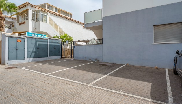 Odsprzedaż - Bungalow - Orihuela Costa - Punta Prima