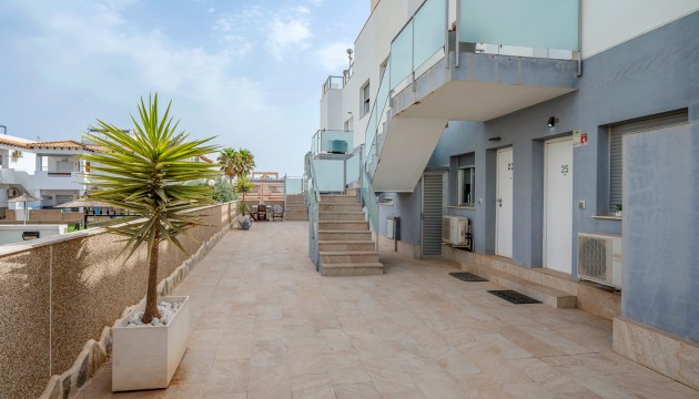 Odsprzedaż - Bungalow - Orihuela Costa - Punta Prima