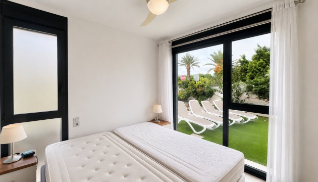 Odsprzedaż - Apartment - Orihuela Costa - Punta Prima
