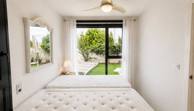 Odsprzedaż - Apartment - Orihuela Costa - Punta Prima