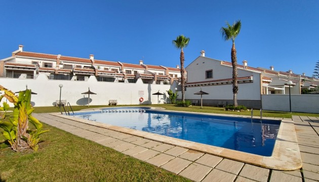 Odsprzedaż - Kamienica - San Miguel de Salinas