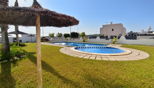 Odsprzedaż - Kamienica - San Miguel de Salinas
