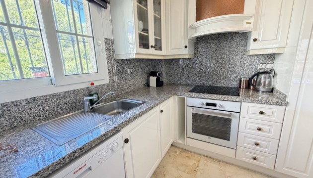 Odsprzedaż - Apartment - Orihuela Costa - Las Ramblas