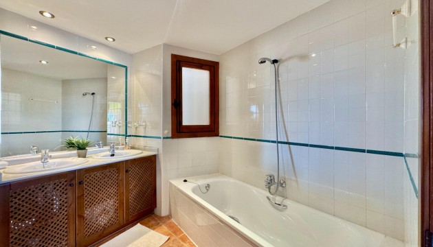 Odsprzedaż - Apartment - Torrevieja - Punta Prima